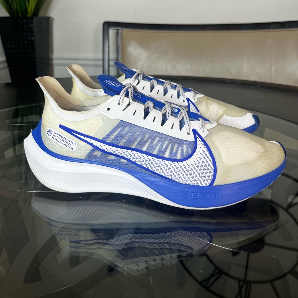 Nike Zoom Gravity Mens White Racer Blue Running Sneakers Sz 11.5